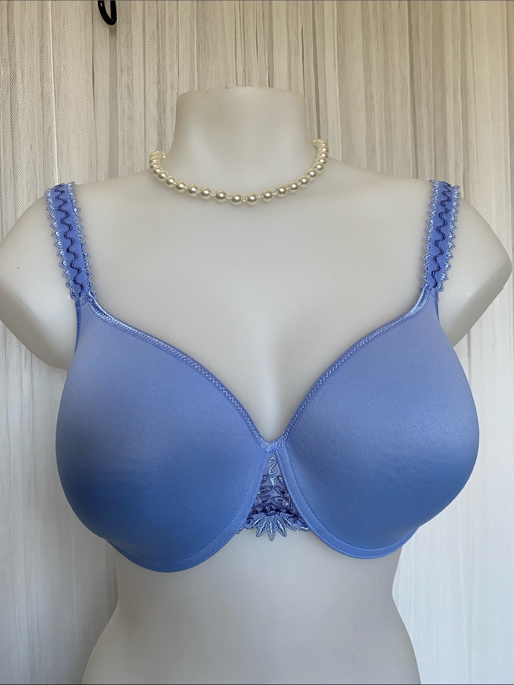 Chantelle Light Periwinkle Lace Underwire T-Shirt Molded Bra Size 32G